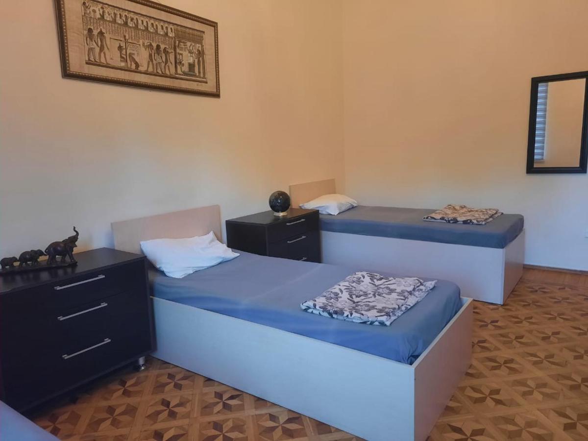 Centrum Hotel&Hostel Baku Bagian luar foto