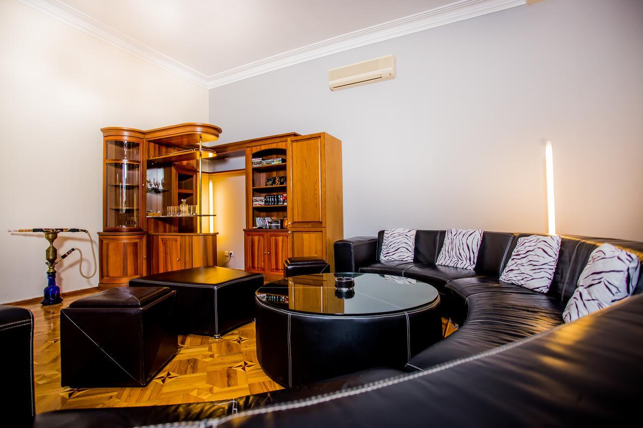 Centrum Hotel&Hostel Baku Bagian luar foto