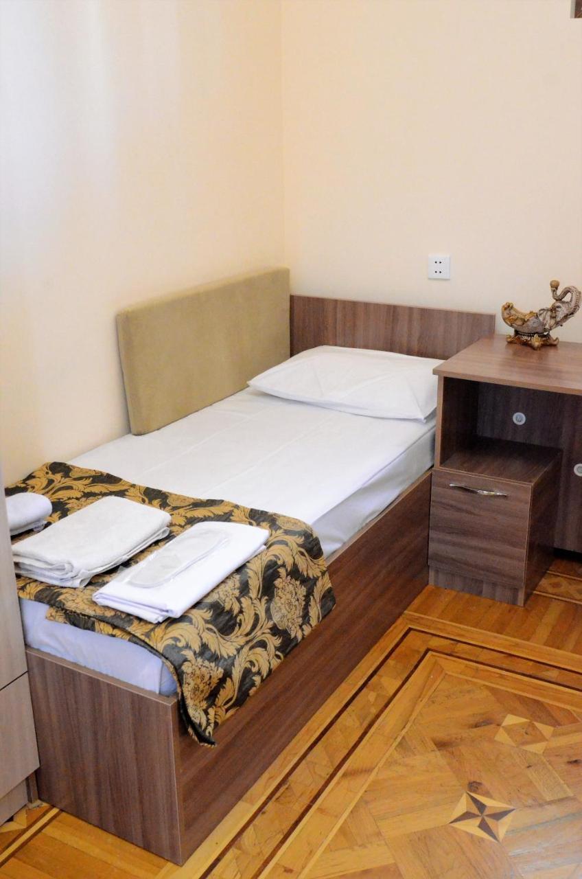 Centrum Hotel&Hostel Baku Bagian luar foto